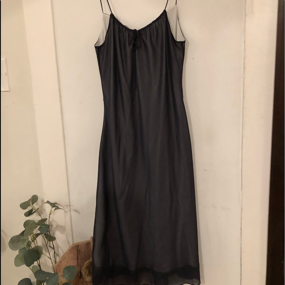 Light slip Dress - Picture 3 of 3